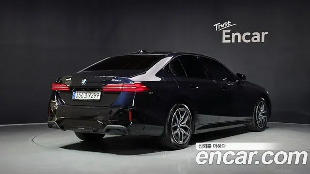 BMW 5 (G60) 520i M, миниатюра 5