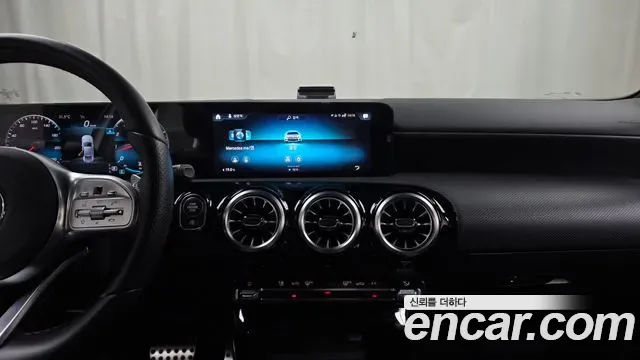 Mercedes-Benz A-Class A220, миниатюра 16