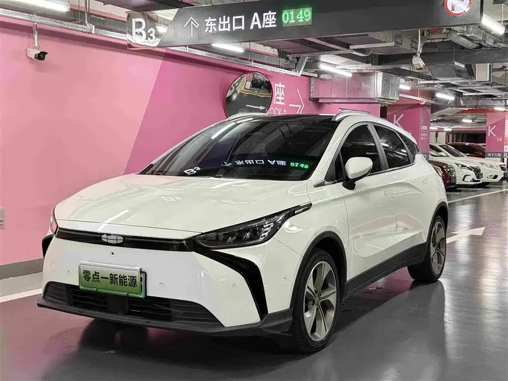 Geely M6