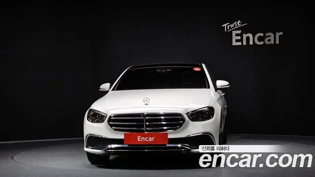 Mercedes-Benz E-Class E450 4MATIC, миниатюра 12