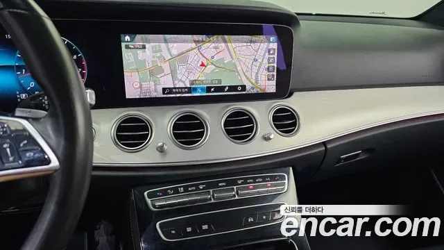 Mercedes-Benz E-Class E250, миниатюра 13