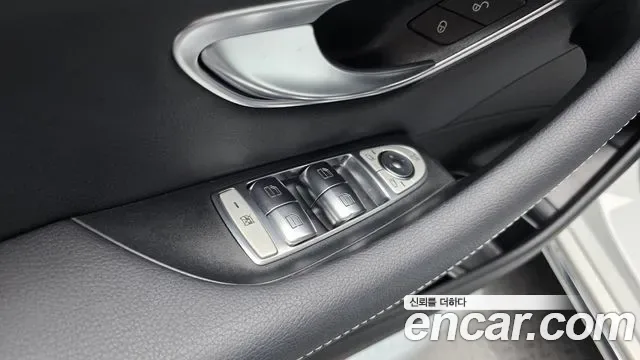 Mercedes-Benz E-Class E300 4MATIC, миниатюра 16