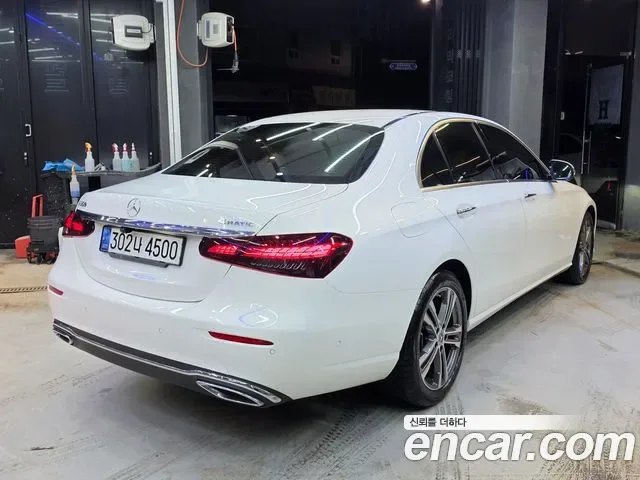 Mercedes-Benz E-Class E350 4MATIC, миниатюра 13