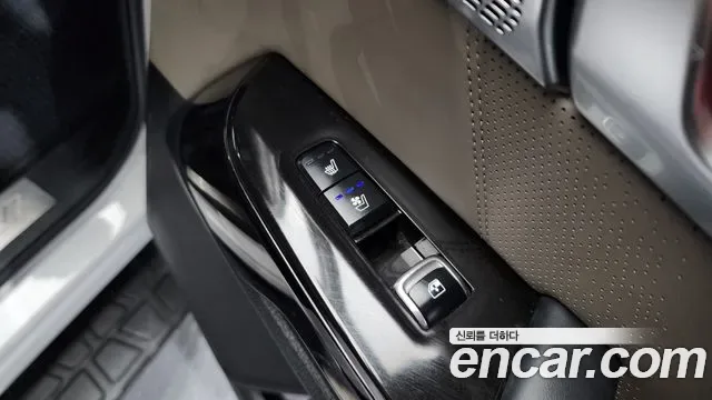 Kia Mohave дизель 3.0 4WD 6 мест, миниатюра 6