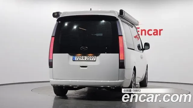 Hyundai Staria 4WD Prestige 4 мест, миниатюра 2