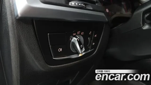 BMW X4 xDrive20i xLine, миниатюра 16