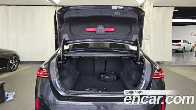 BMW 5 (G60) 530e xDrive M, миниатюра 16