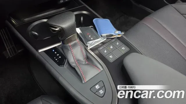 Lexus UX 2.0 F-Sport 2WD, миниатюра 18