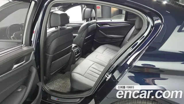 BMW 5 (G30) 520i M, миниатюра 23
