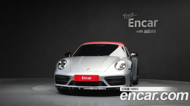 Porsche 911 4 GTS, миниатюра 9