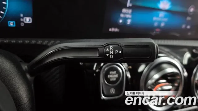 Mercedes-Benz A-Class A220, миниатюра 3