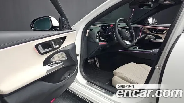Mercedes-Benz E-Class E300 4MATIC AMG Line, миниатюра 11