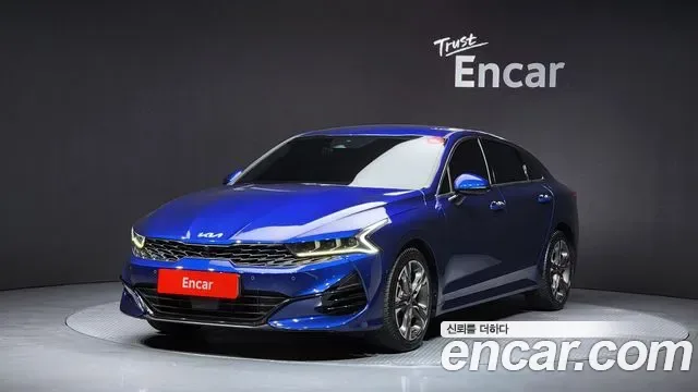 Kia K5 III 1.6 Turbo Signature
