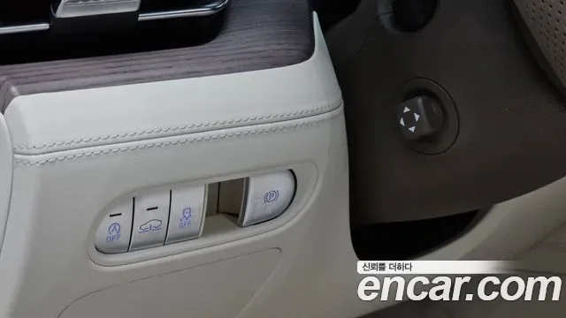 Genesis G90 (RS4) бензин 3.5 Turbo e-S/C AWD ( ), миниатюра 2