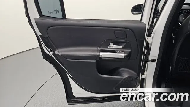 Mercedes-Benz GLB GLB220, миниатюра 27