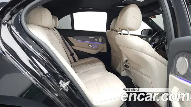 Mercedes-Benz E-Class E350 4MATIC, миниатюра 28
