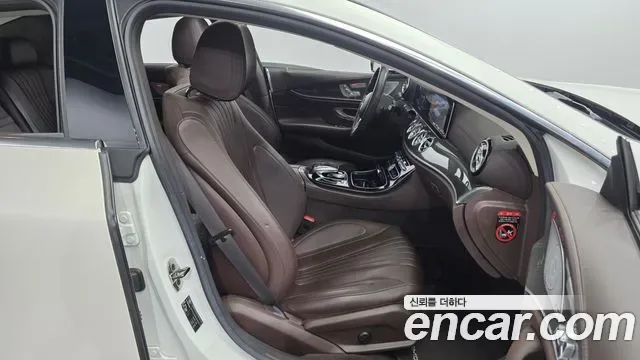 Mercedes-Benz CLS CLS300d AMG Line, миниатюра 22