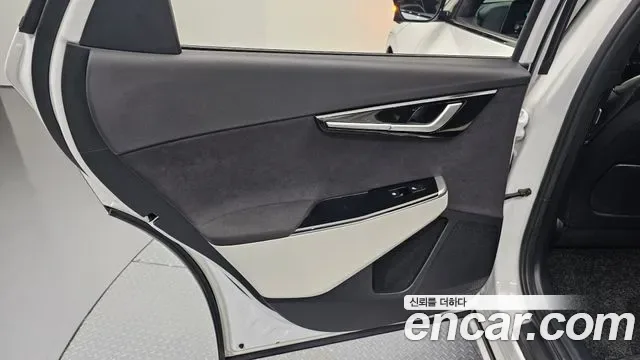 Kia EV6 GT Line, миниатюра 8