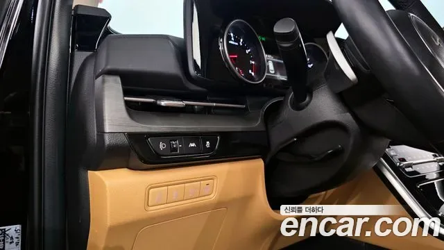 Kia Carnival бензин 9 мест, миниатюра 15