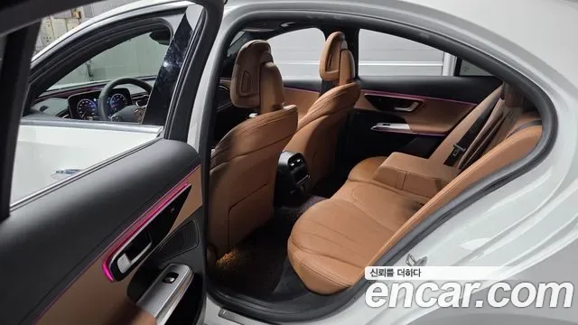 Mercedes-Benz E-Class E200, миниатюра 8