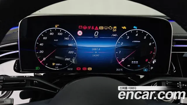 Mercedes-Benz E-Class E300 4MATIC AMG Line, миниатюра 4
