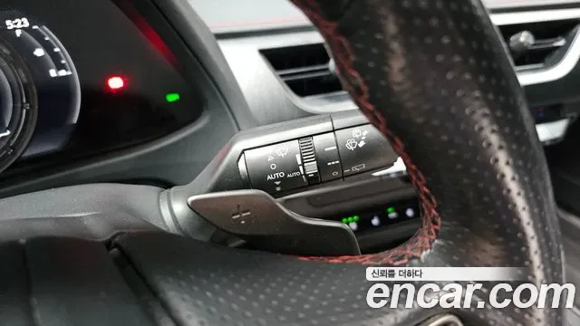 Lexus UX 2.0 F-Sport 2WD, миниатюра 2