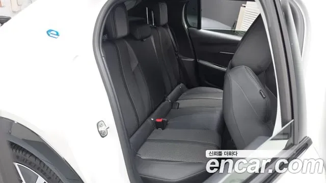 Peugeot E-208 GT Line, миниатюра 26