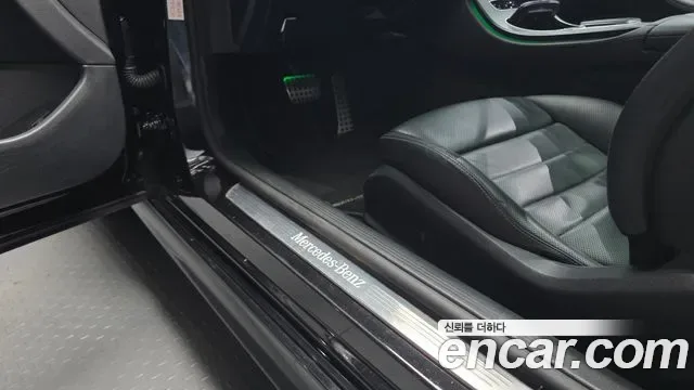 Mercedes-Benz E-Class E450 4MATIC, миниатюра 9