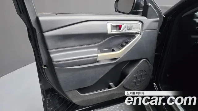 Ford Explorer 3.0 PHEV, миниатюра 29