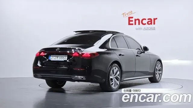 Mercedes-Benz E-Class E220d 4MATIC, миниатюра 2