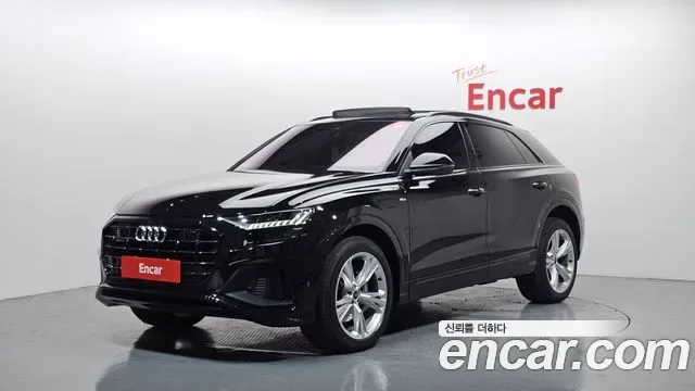 Audi Q8 45 TDI Premium
