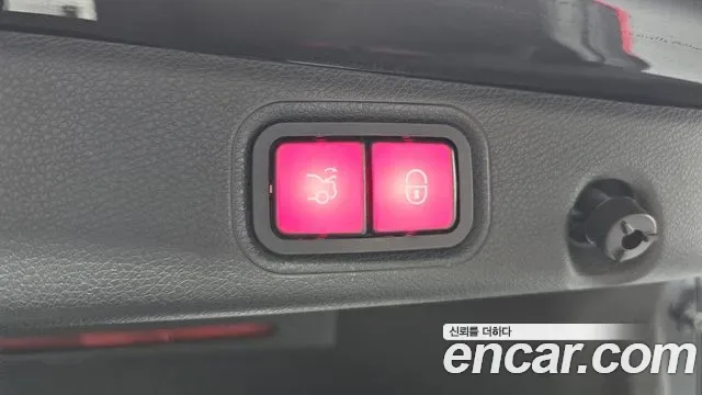 Mercedes-Benz E-Class E300e 4MATIC, миниатюра 21