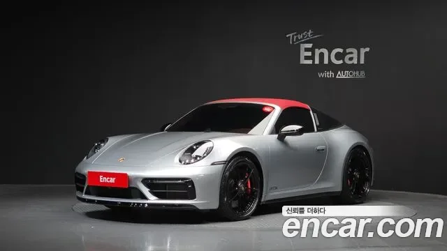 Porsche 911 4 GTS