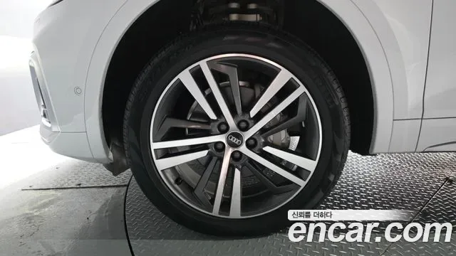 Audi Q5 45 TFSI Premium, миниатюра 17