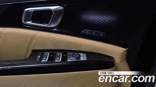 Kia Carnival дизель 9 мест Signature, миниатюра 3
