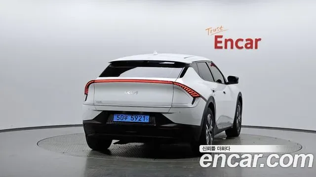 Kia EV6, миниатюра 18