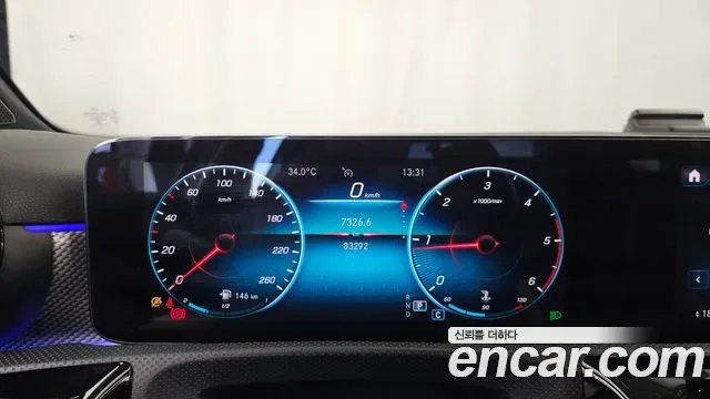 Mercedes-Benz A-Class A200d, миниатюра 2