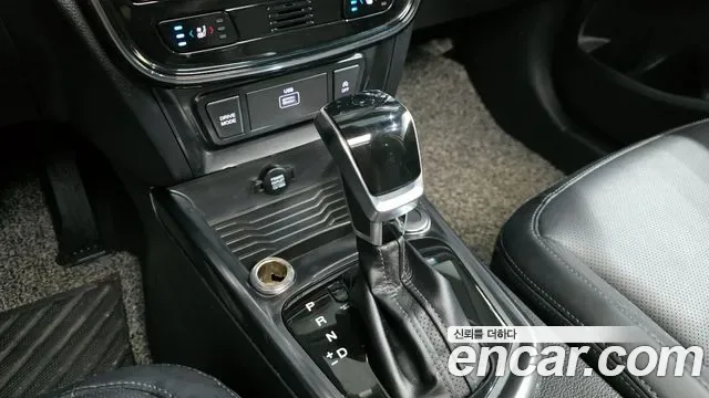 KGM Tivoli бензин 1.5 2WD V5, миниатюра 3