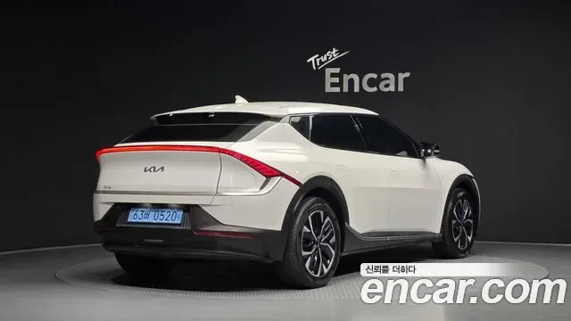 Kia EV6, миниатюра 5