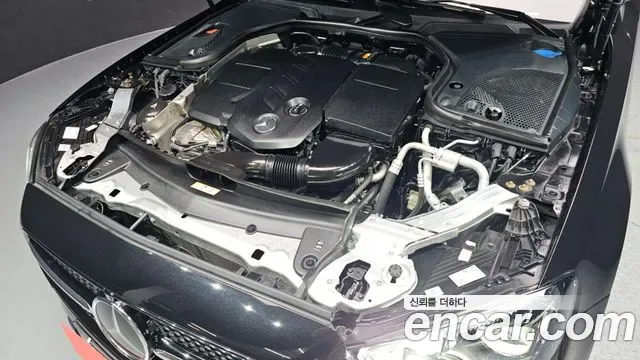 Mercedes-Benz E-Class E220d 4MATIC AMG Line, миниатюра 16