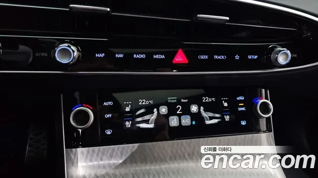Genesis GV70 2.5T бензин 2WD ( ), миниатюра 6