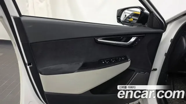 Kia EV6 GT Line, миниатюра 27
