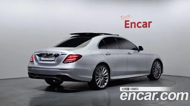 Mercedes-Benz E-Class E350 4MATIC AMG Line, миниатюра 11