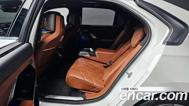 BMW 7 (G70) 750e xDrive, миниатюра 8
