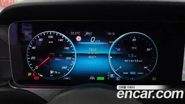 Mercedes-Benz E-Class E220d 4MATIC AMG Line, миниатюра 2