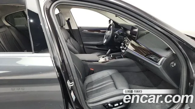 BMW 5 (G30) 520i, миниатюра 11