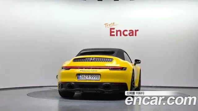 Porsche 911 4 GTS, миниатюра 14