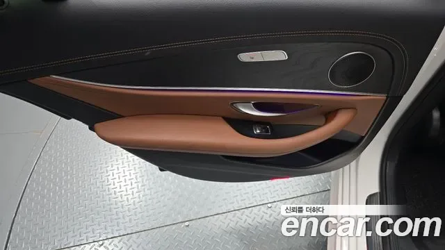 Mercedes-Benz E-Class E220d 4MATIC AMG Line, миниатюра 17