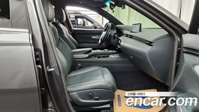 Genesis GV70 2.5T бензин AWD ( ), миниатюра 6