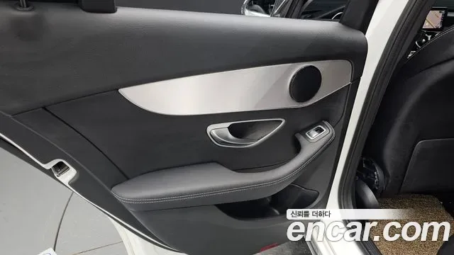 Mercedes-Benz C-Class C200, миниатюра 25